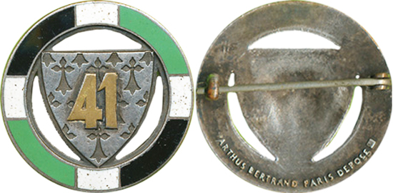 Quelques insignes (Flo45) In10410000